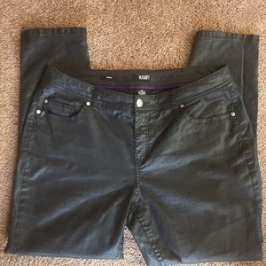 Black skinny jeans🌸🌸Host’s pick 🌸🌸